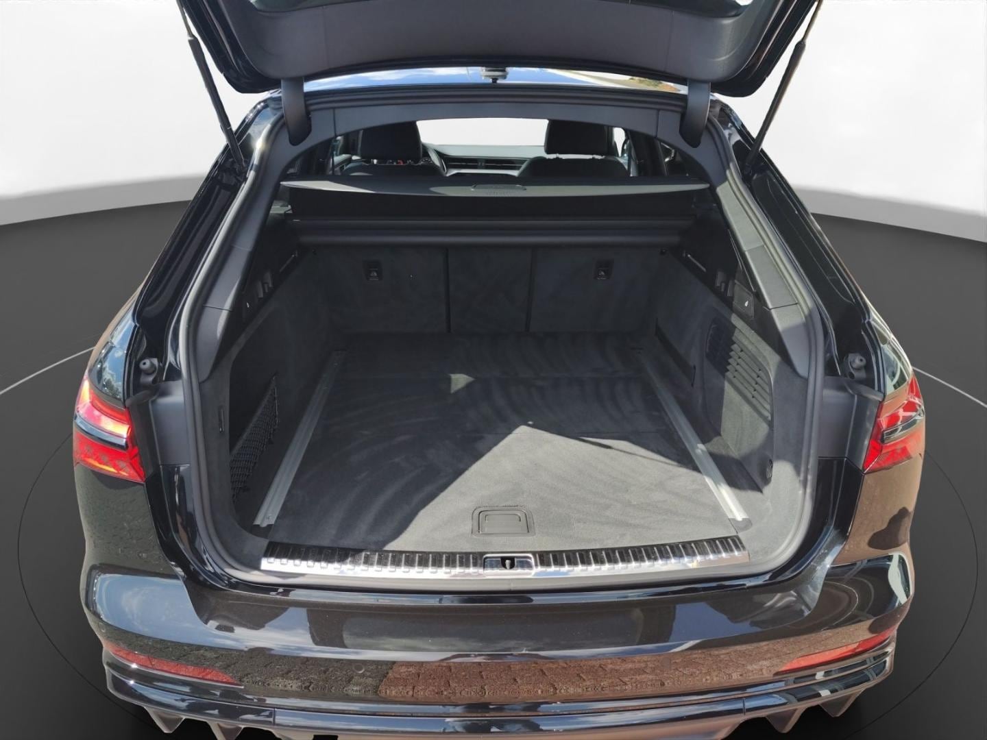 Bild über Audi S6 Avant TDI quattro tiptronic - für weitere Informationen kontaktieren Sie den Audi Partner