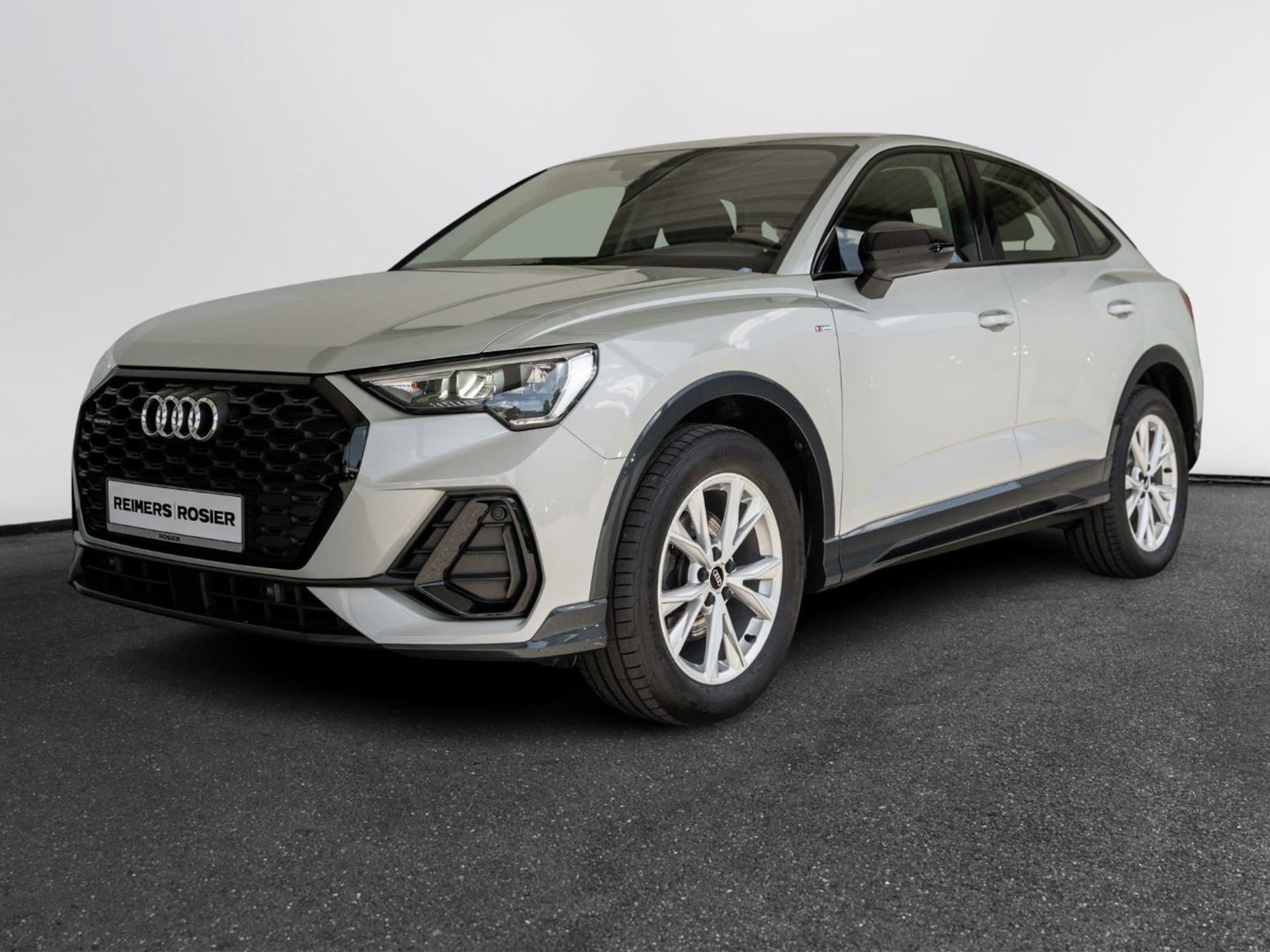 Audi Q3 Sportback S line