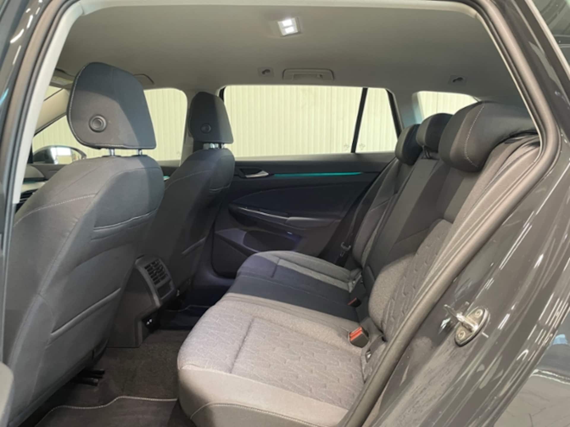 Volkswagen Golf Variant Life