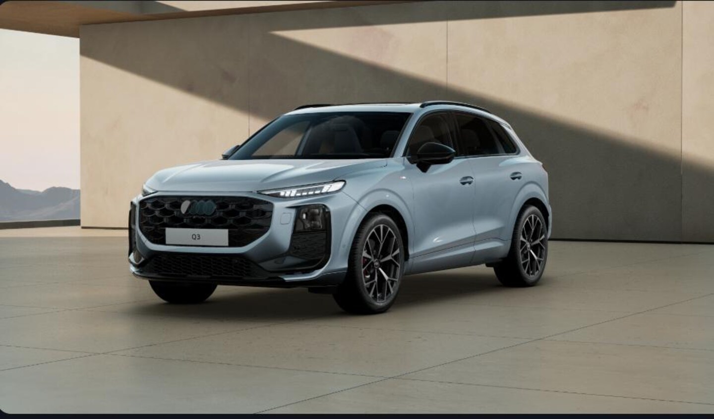 Bild über Audi Q3 SUV TFSI quattro 195 kW S tronic - für weitere Informationen kontaktieren Sie den Audi Partner