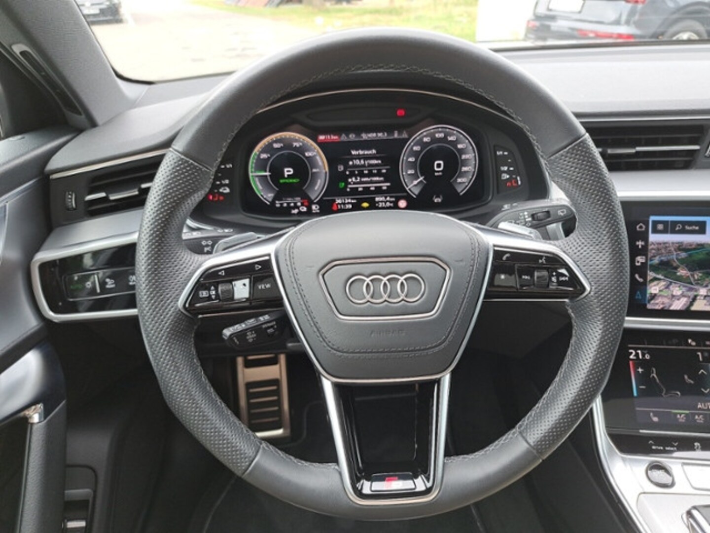 Bild über Audi A6 Avant TFSI e advanced 50 TFSI e quattro S tronic - für weitere Informationen kontaktieren Sie den Audi Partner