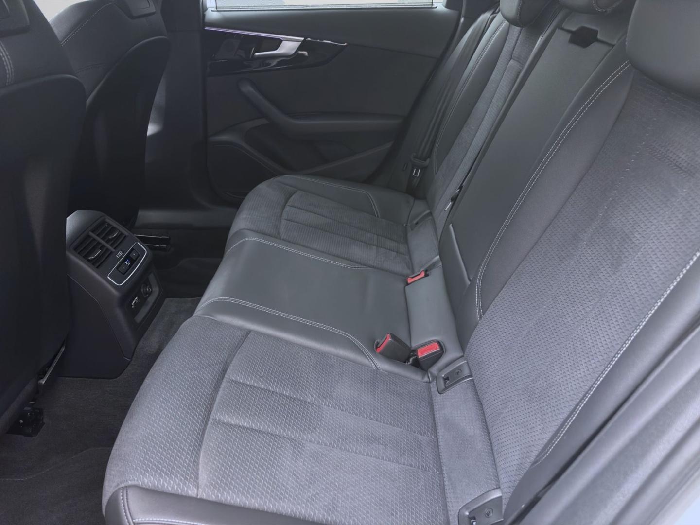 Bild über Audi A4 Avant advanced 40 TDI S tronic - für weitere Informationen kontaktieren Sie den Audi Partner