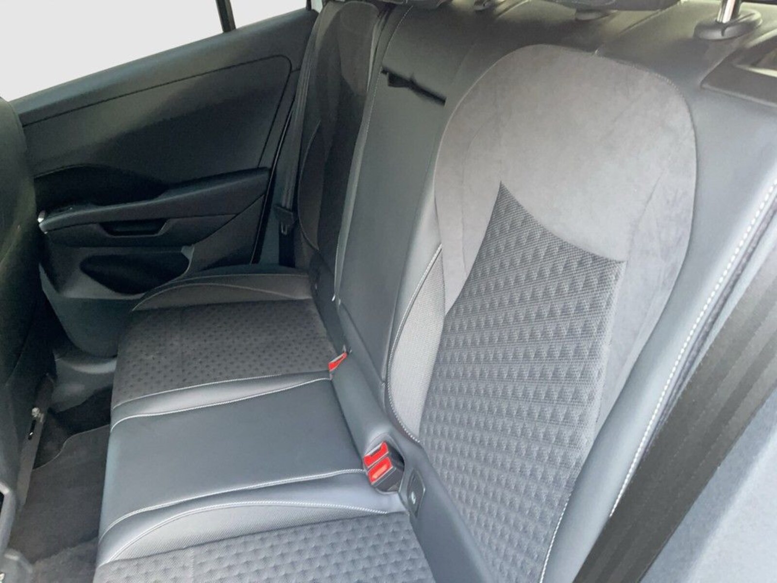 Volkswagen T-Roc – Bild 12