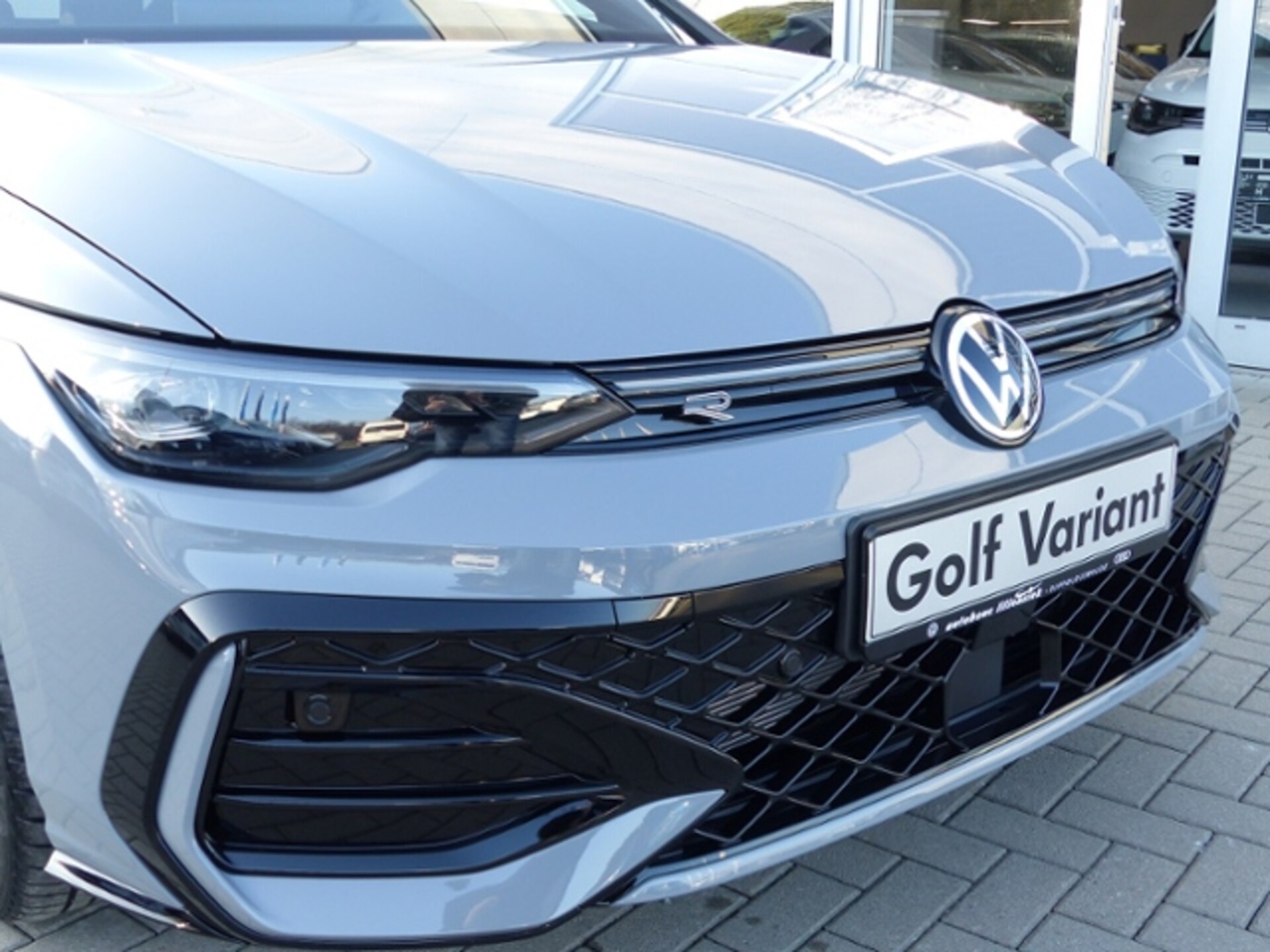 Volkswagen Golf Variant R-Line