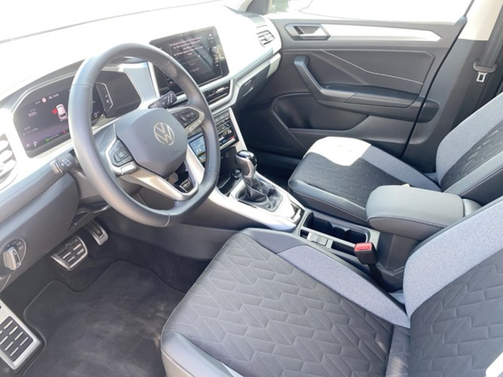 Volkswagen T-Roc – Bild 8