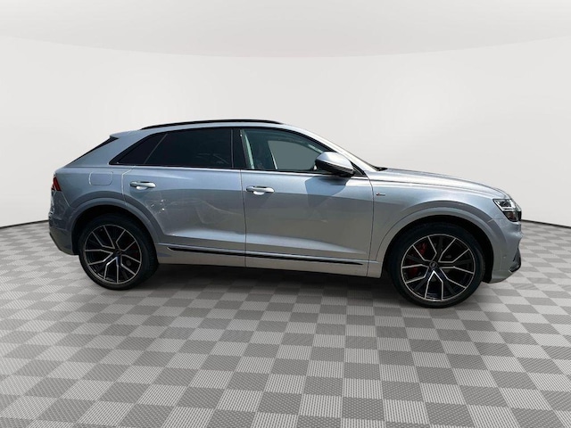 2022 Audi Q8