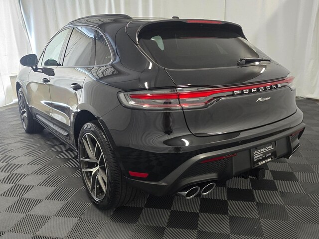 2025 Porsche Macan