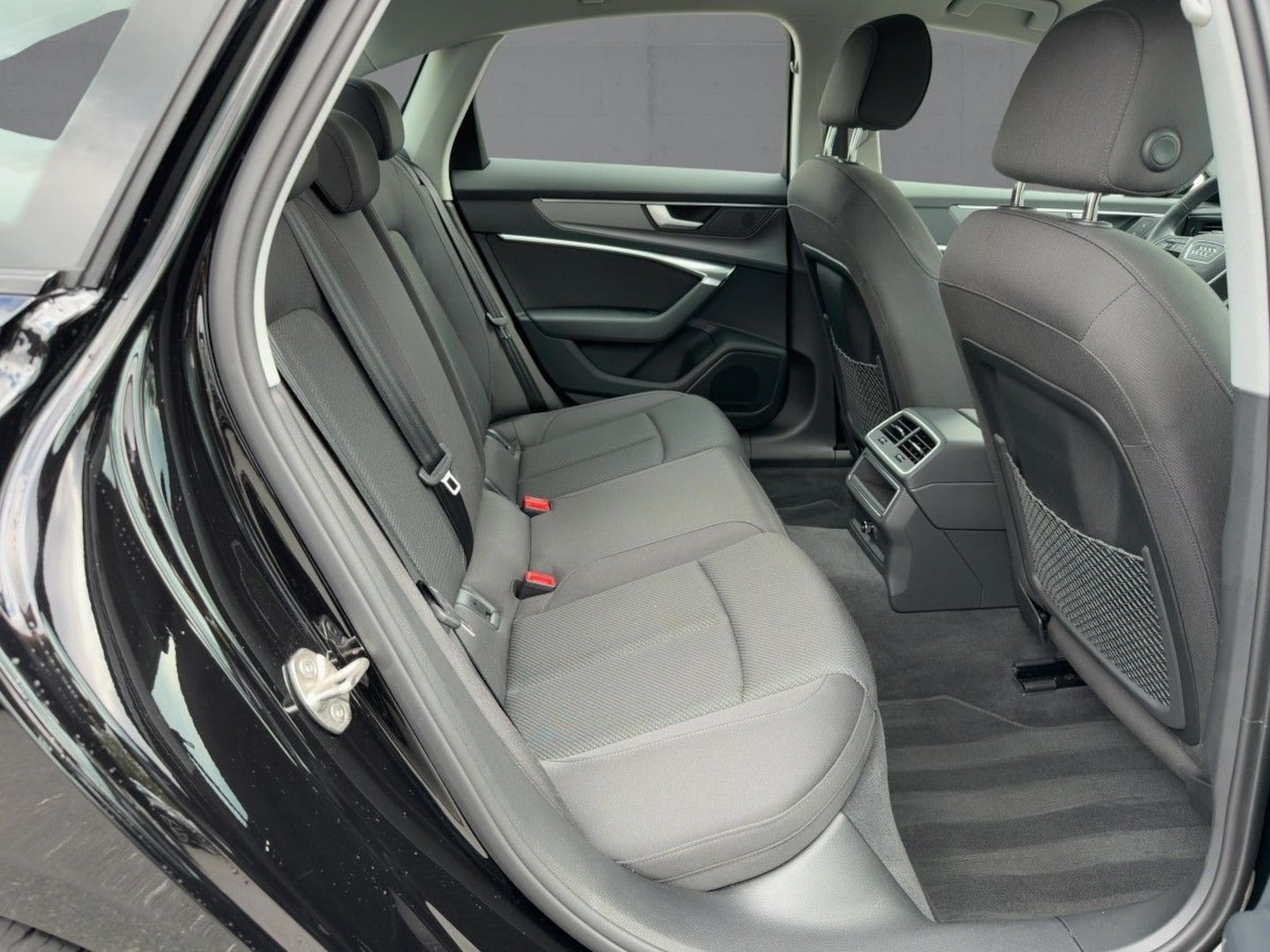 Bild über Audi A6 45 TFSI S tronic - für weitere Informationen kontaktieren Sie den Audi Partner