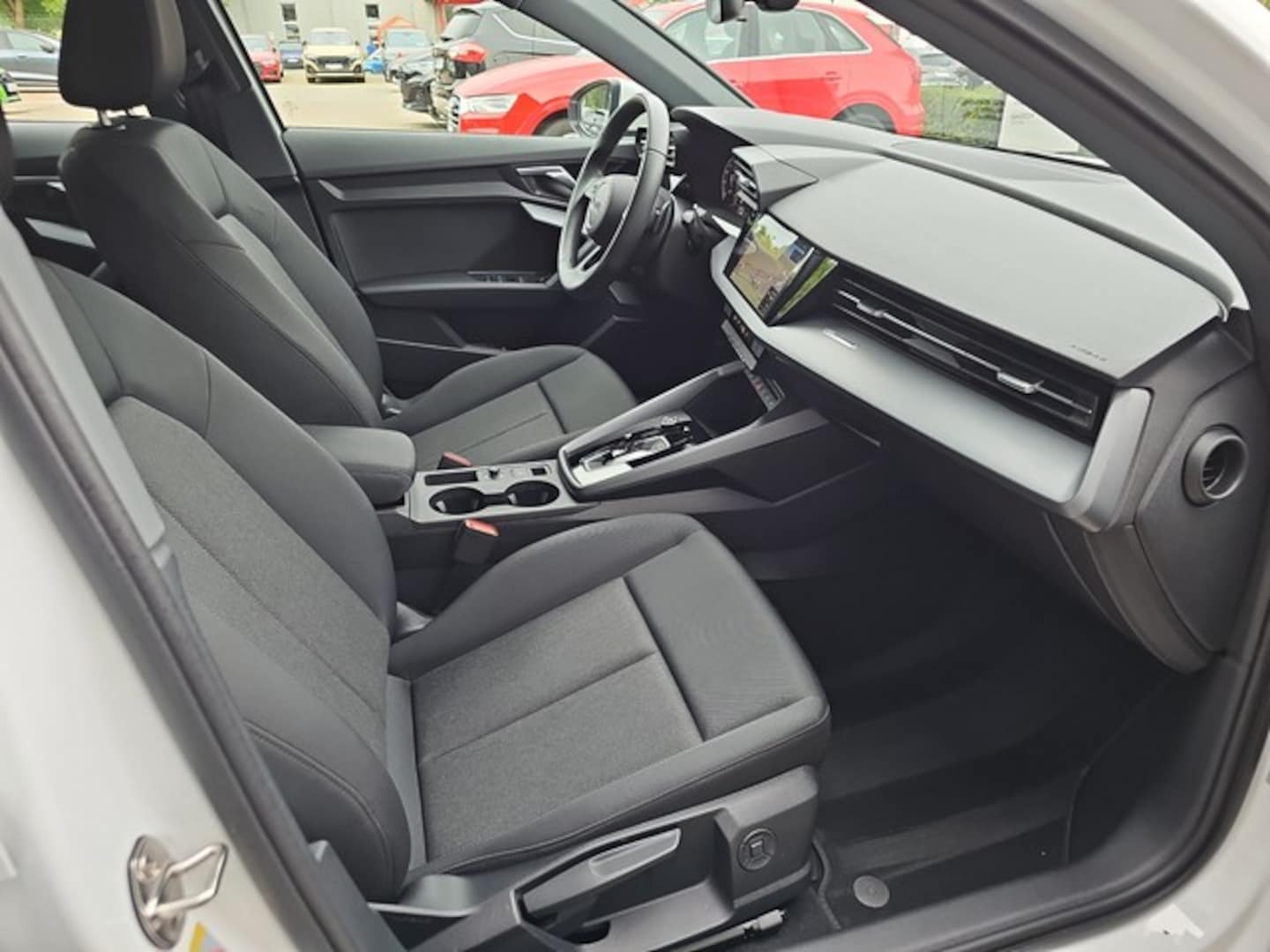 Bild über Audi A3 Sportback 30 TFSI S tronic - für weitere Informationen kontaktieren Sie den Audi Partner