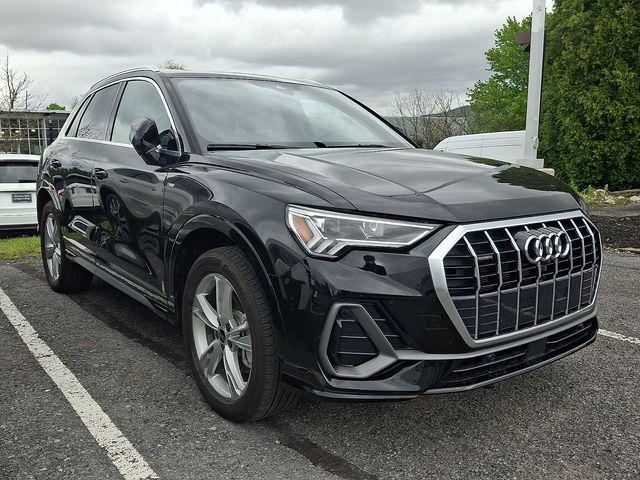 2023 Audi Q3 45 TFSI S Line Premium Plus quattro's photo