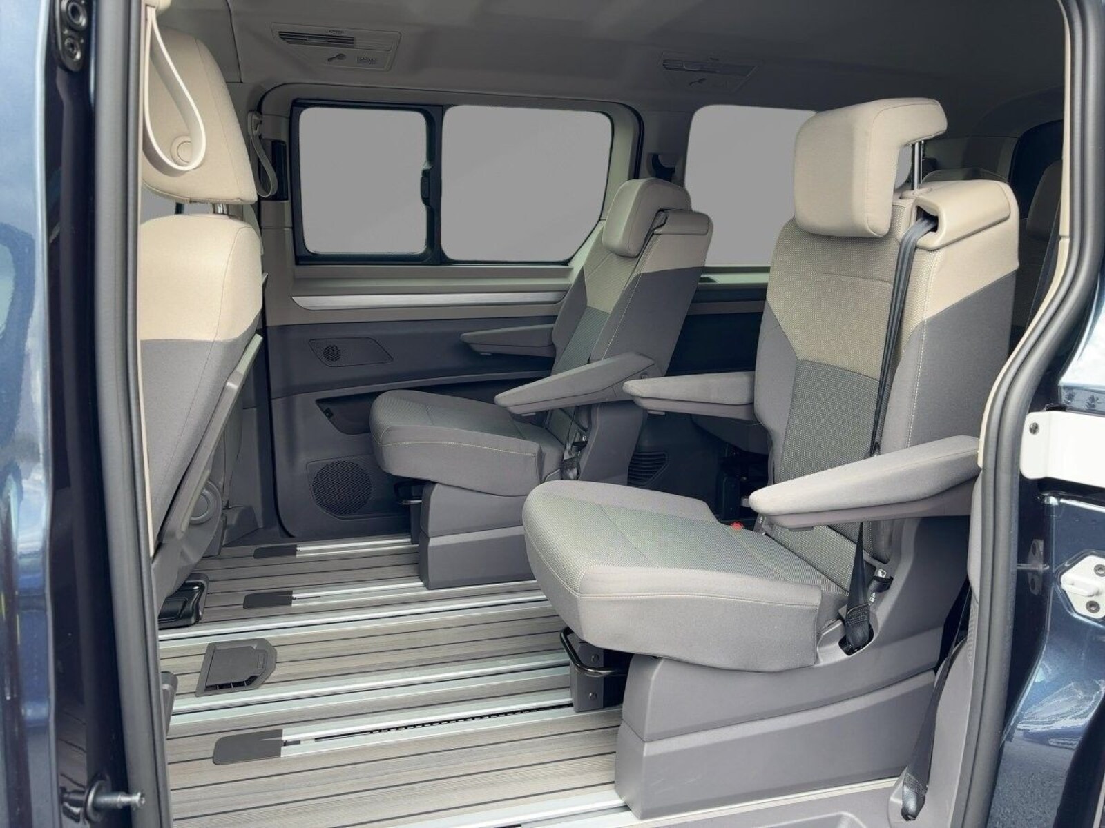 Volkswagen Multivan Langversion – Bild 7