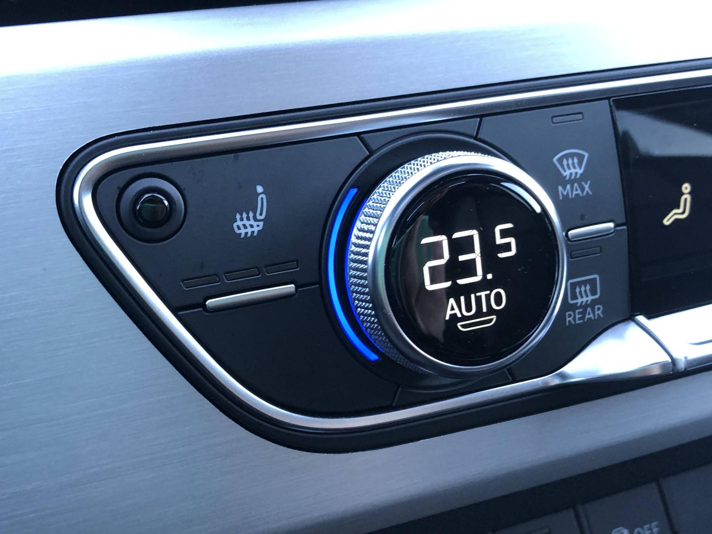 Image about Audi A4 Avant S Edition 40 TDI 150 kW (204 ch) S tronic