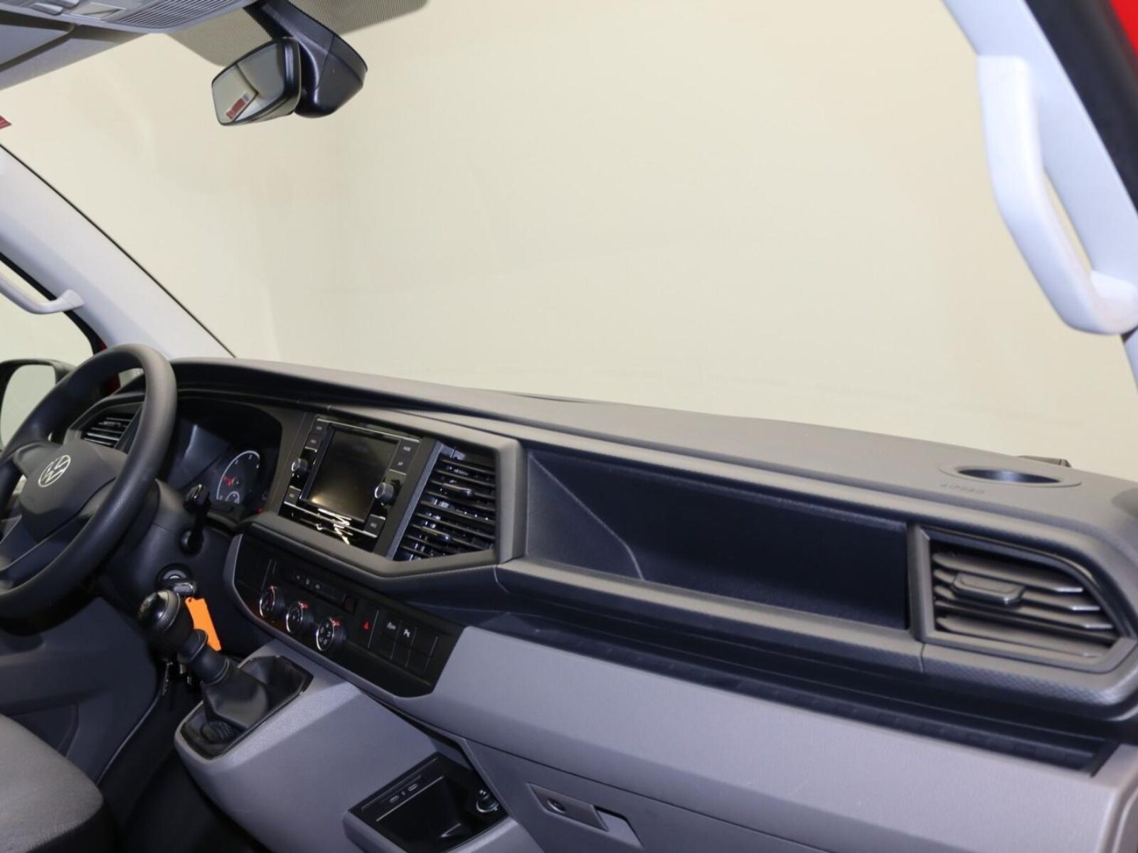 Volkswagen T6.1 Transporter Kombi kurzer Radstand – Bild 12