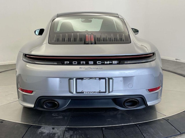 2026 Porsche 911 T - Photo 6