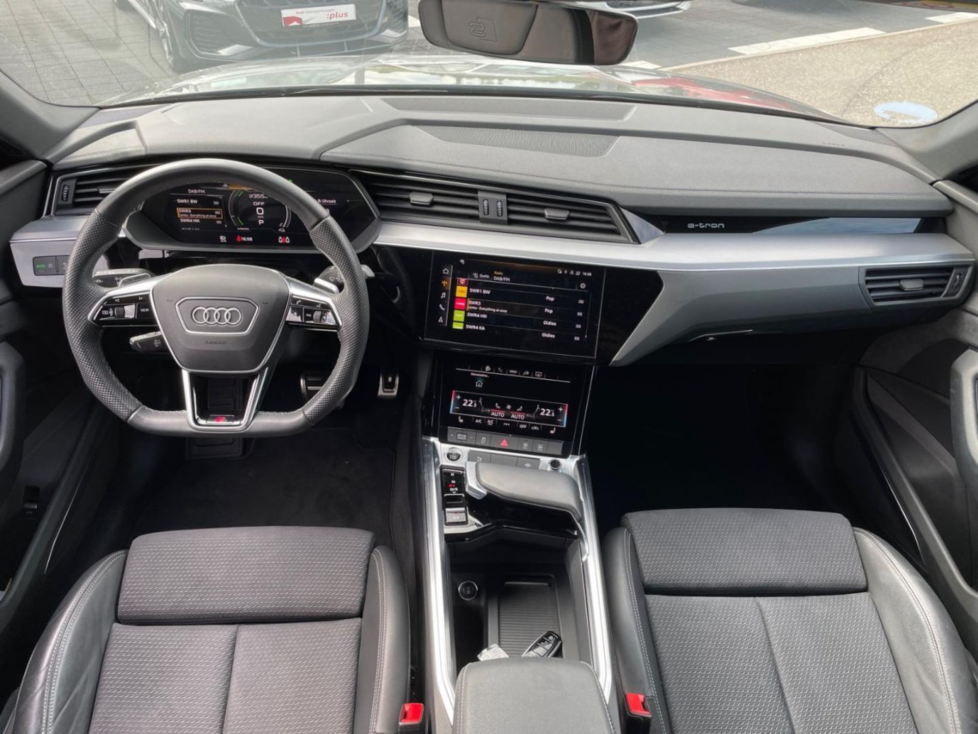 Audi Q8 Sportback e-tron Advanced