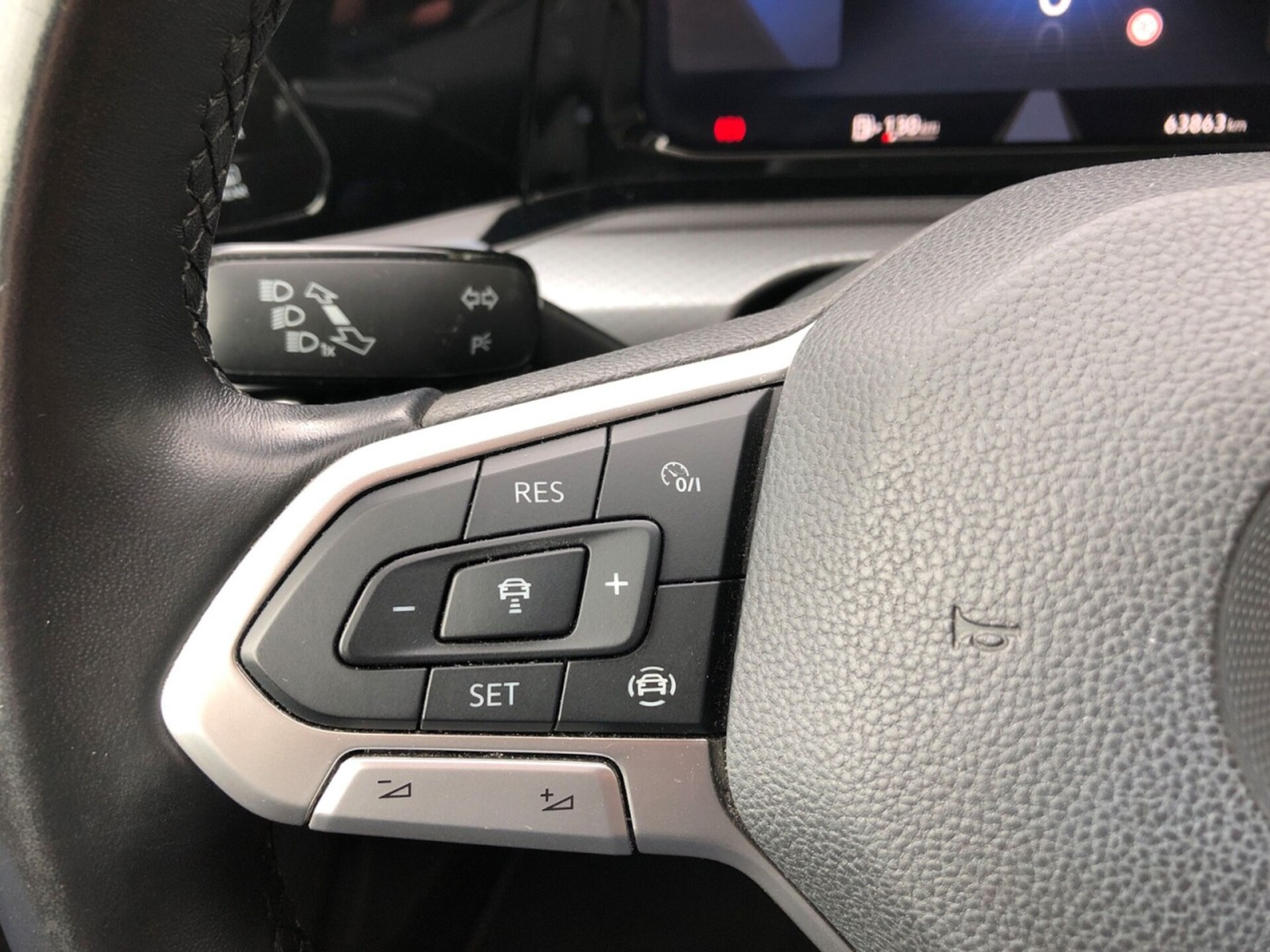 Volkswagen Golf Active