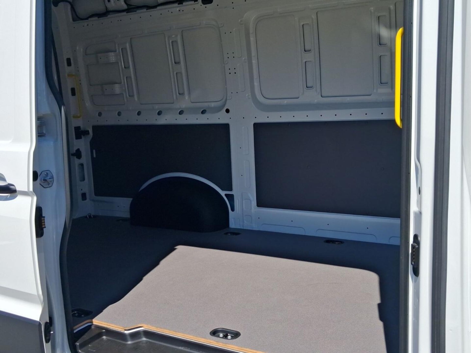 Volkswagen Crafter Kasten mittlerer Radstand