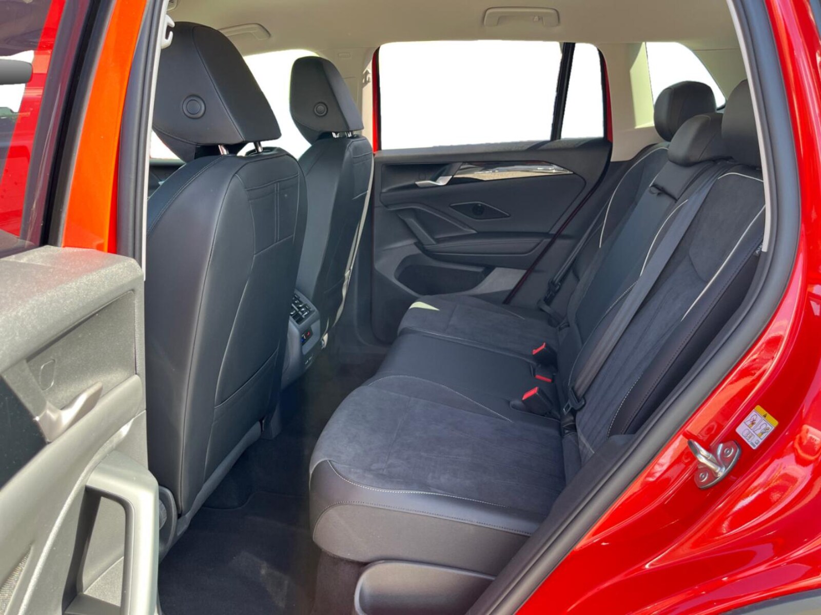 Volkswagen Tiguan – Bild 11
