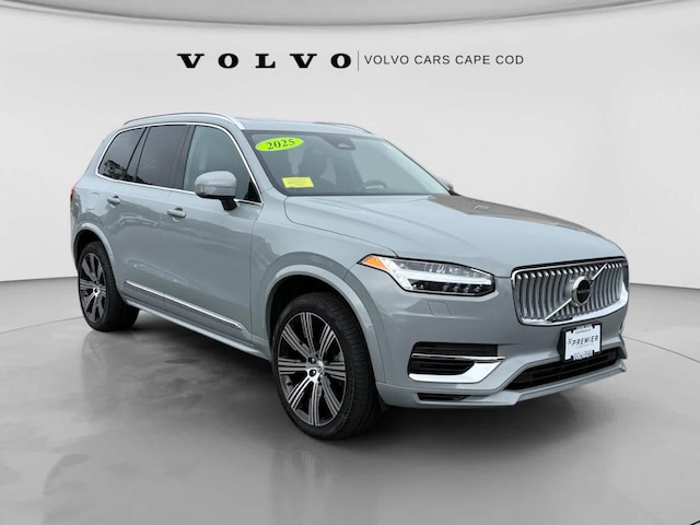 2025 Volvo XC90 Core