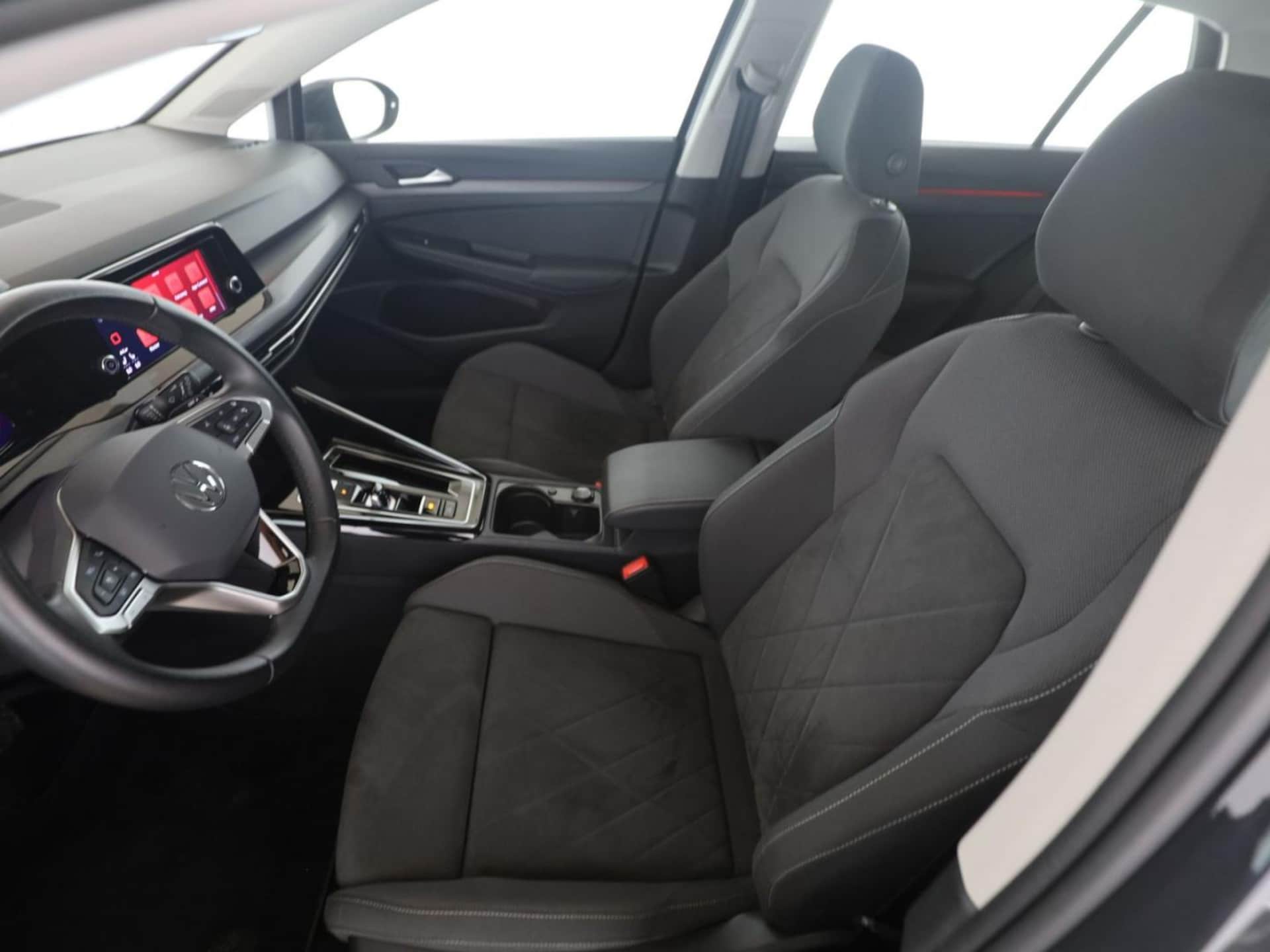 Volkswagen Golf Style
