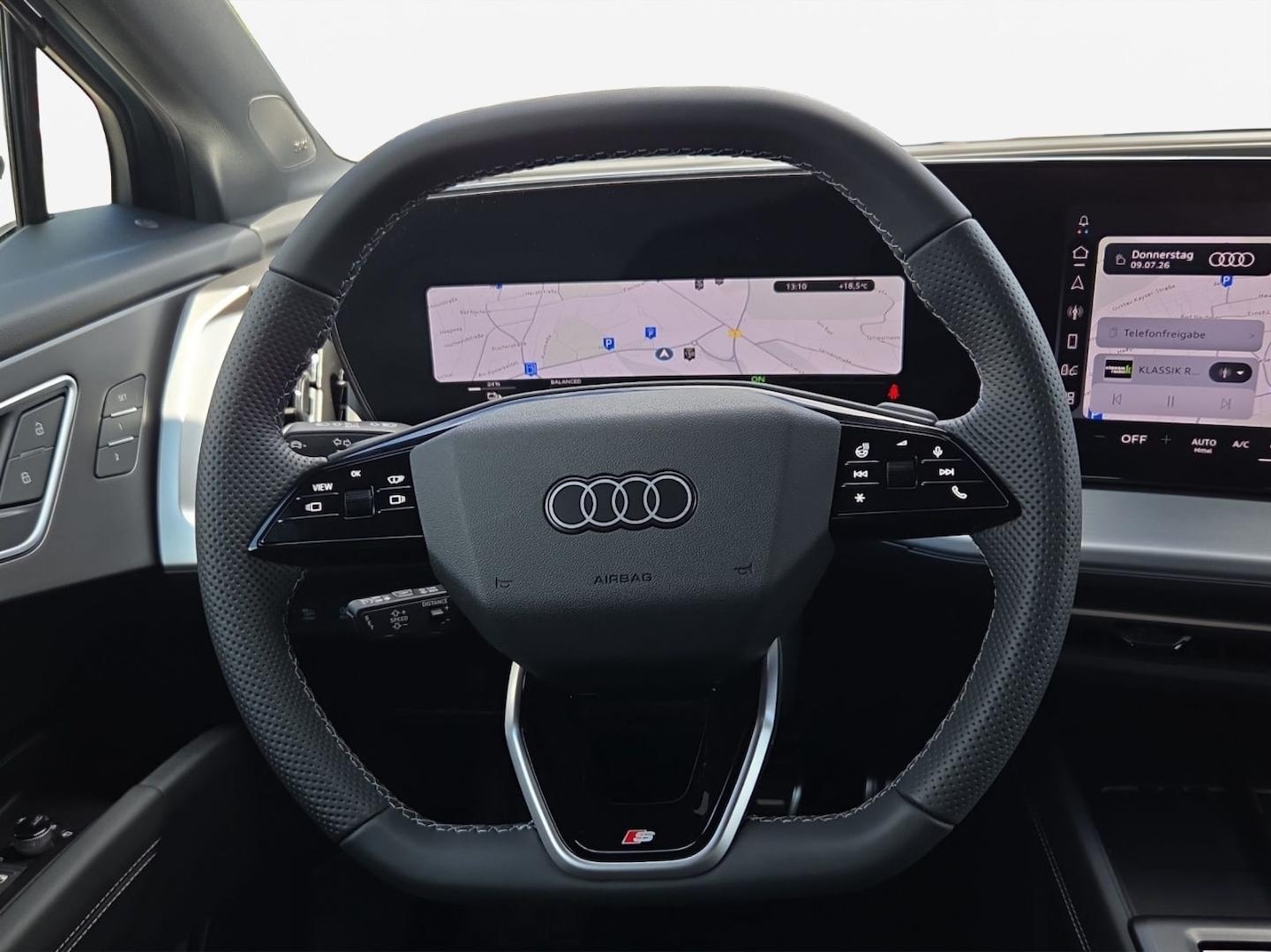 Bild über Audi Q4 Sportback e-tron e-tron quattro performance 250 kW - für weitere Informationen kontaktieren Sie den Audi Partner