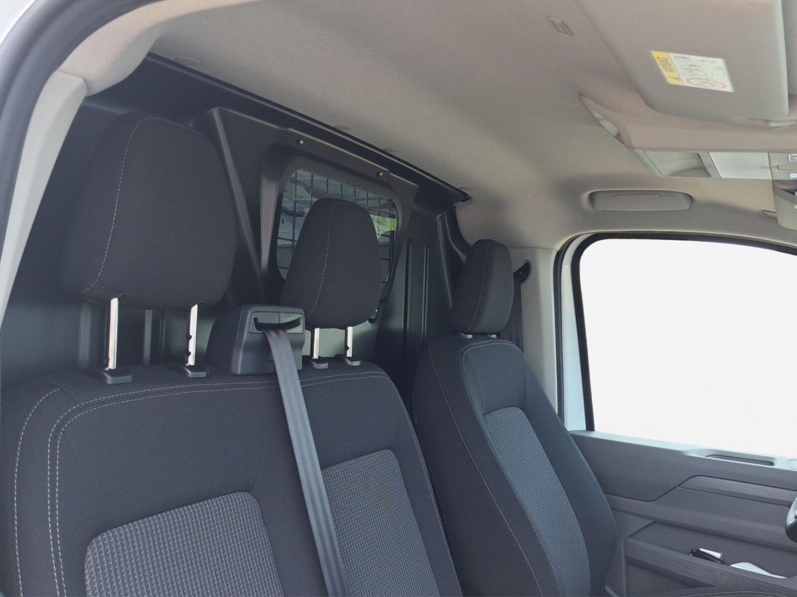 Volkswagen Transporter Kasten kurzer Radstand – Bild 10