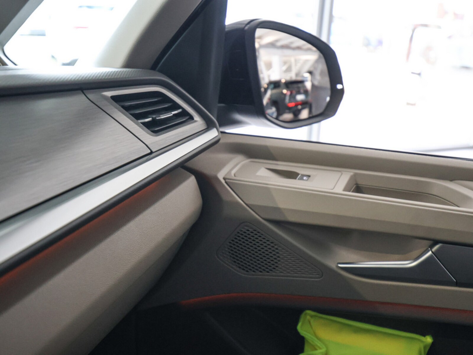 Volkswagen Multivan Langversion – Bild 17