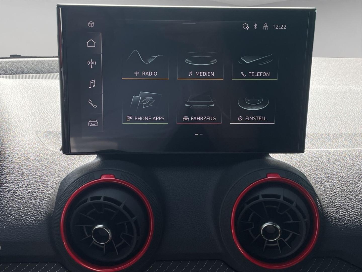 Bild über Audi Q2 S line 35 TFSI S tronic - für weitere Informationen kontaktieren Sie den Audi Partner