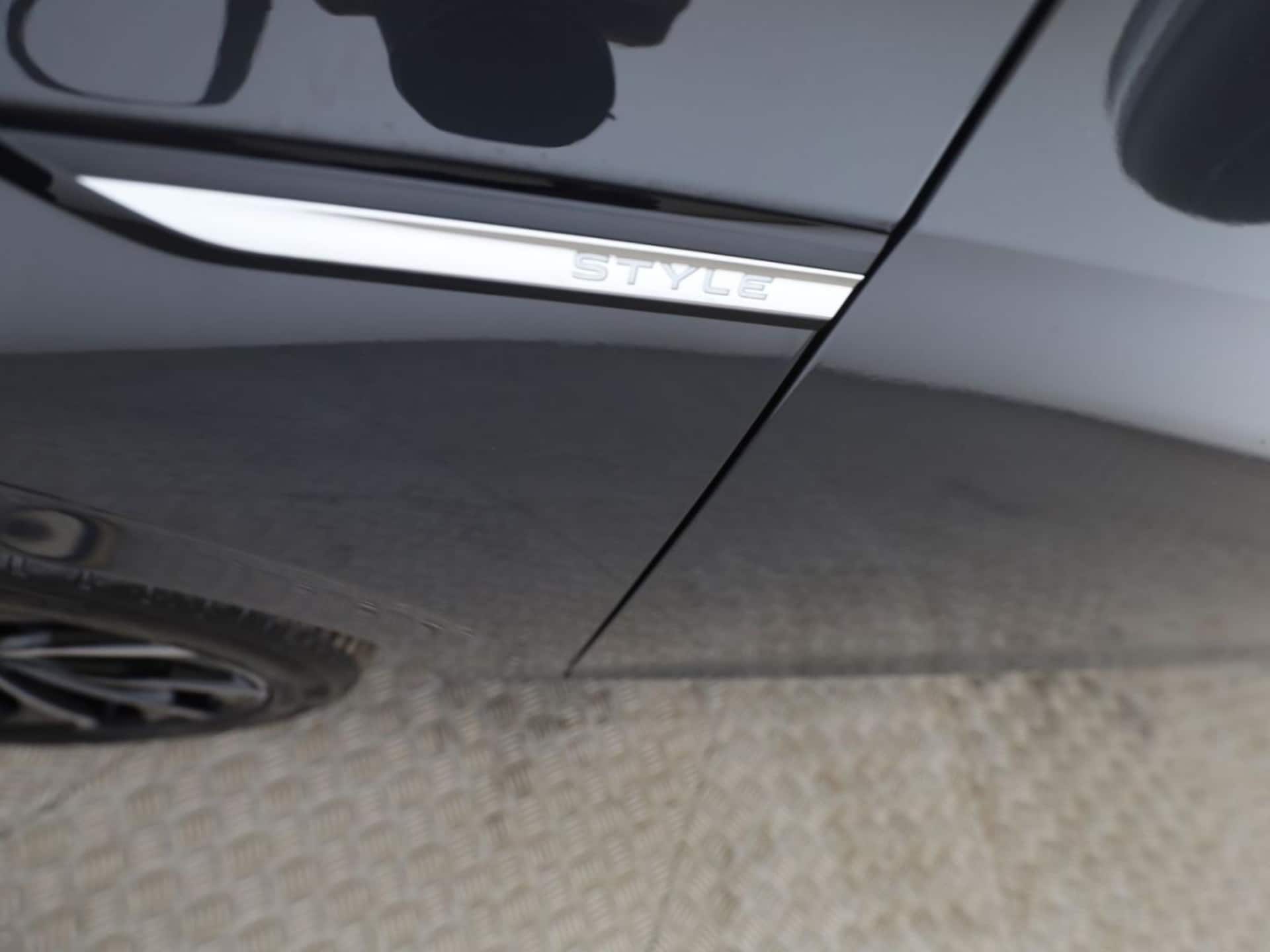 Volkswagen Golf Style