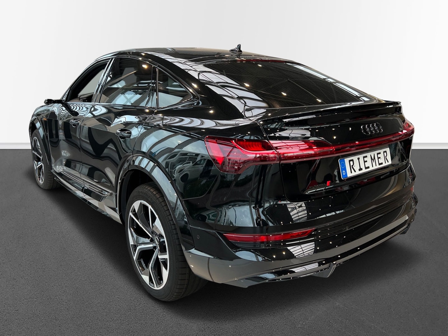 Image about Audi e-tron S Sportback S e-tron quattro