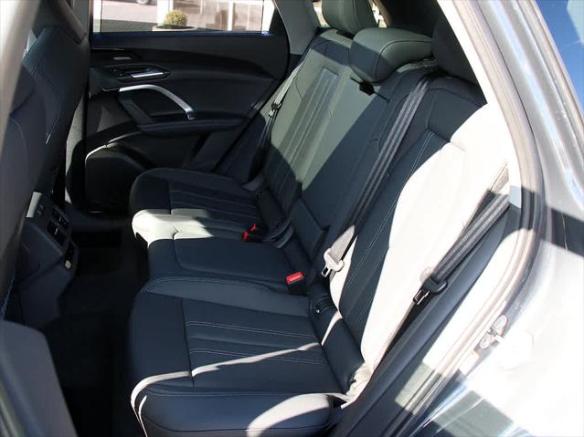 2025 AUDI Q5 - Image 13