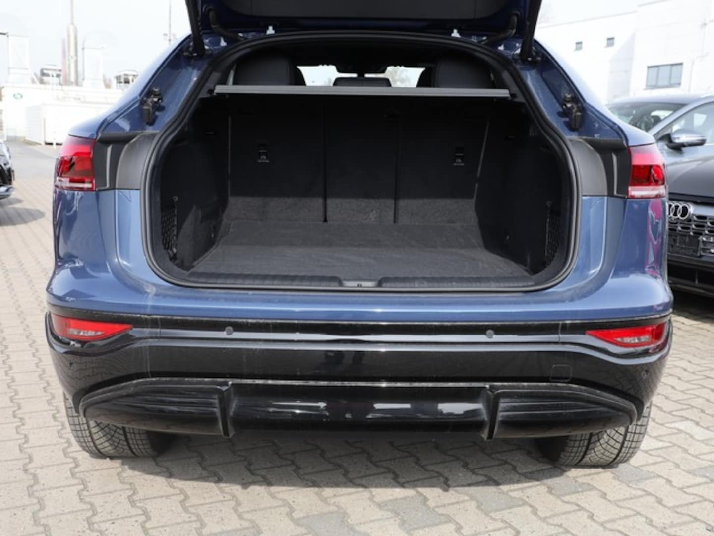 Bild über Audi Q6 Sportback e-tron e-tron - für weitere Informationen kontaktieren Sie den Audi Partner
