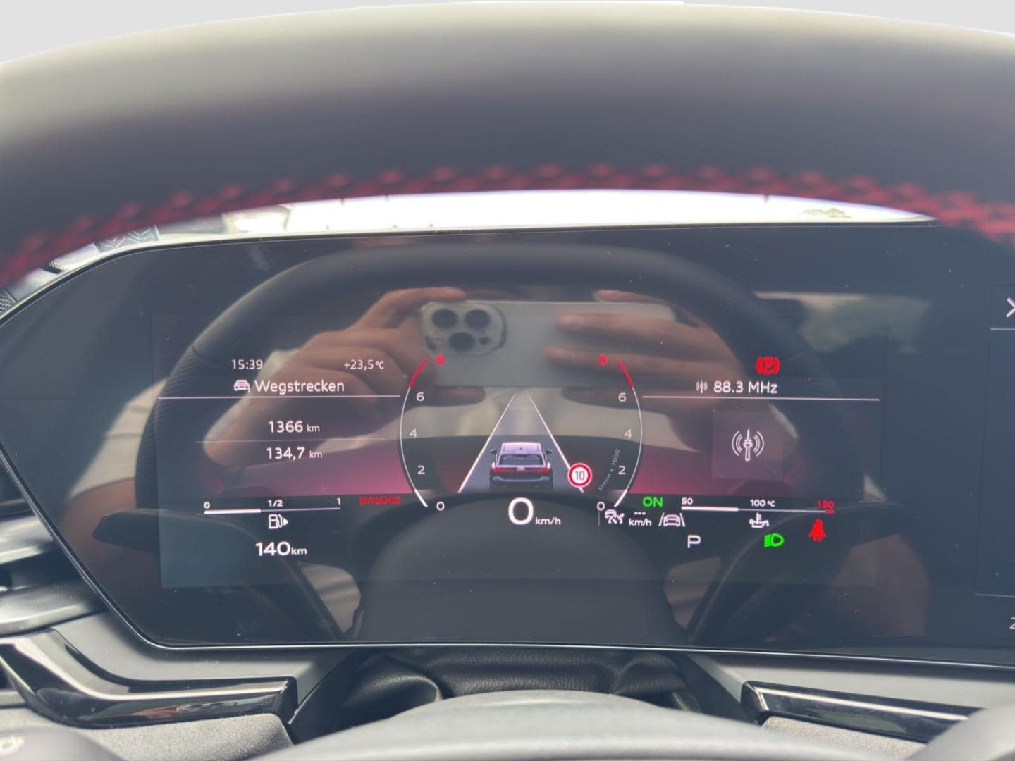 Bild über Audi S5 Avant TFSI 270 kW S tronic - für weitere Informationen kontaktieren Sie den Audi Partner