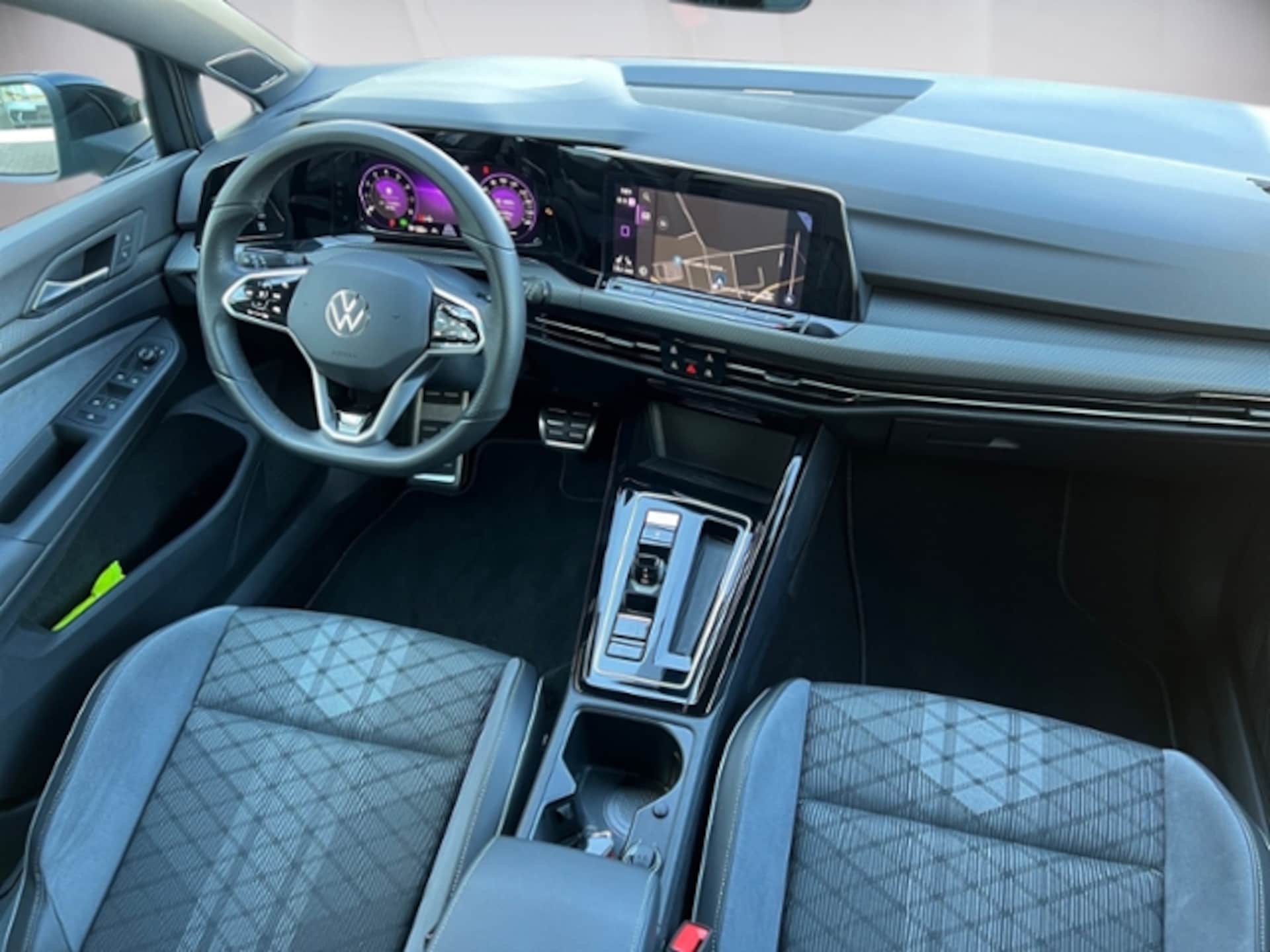 Volkswagen Golf R-Line