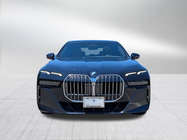 2023 BMW 760