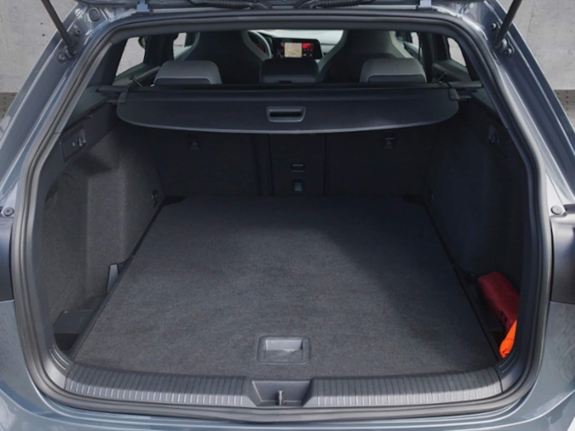 Volkswagen Golf Variant R-Line