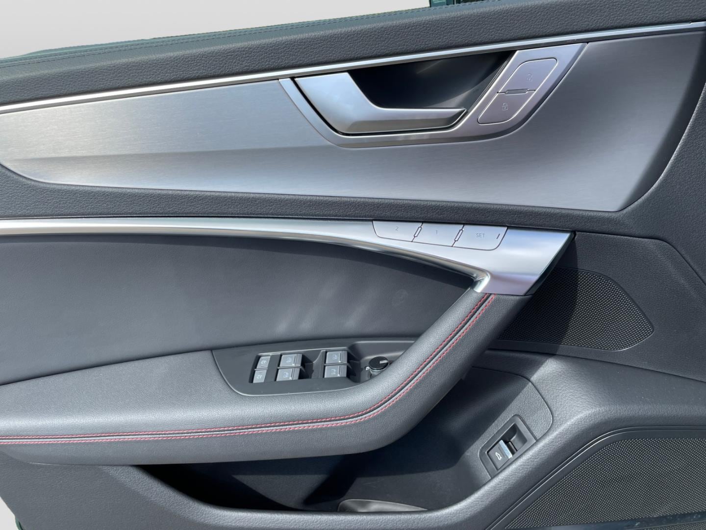Bild über Audi S6 Limousine TDI quattro tiptronic - für weitere Informationen kontaktieren Sie den Audi Partner
