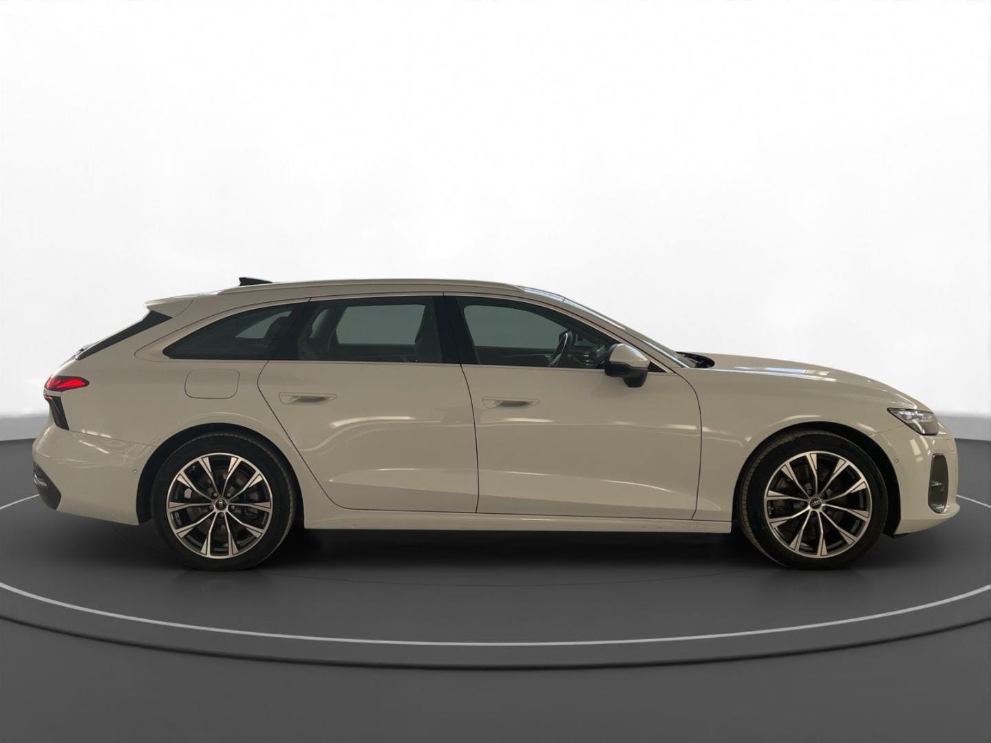 Bild über Audi A6 Avant TDI quattro 150 kW S tronic - für weitere Informationen kontaktieren Sie den Audi Partner