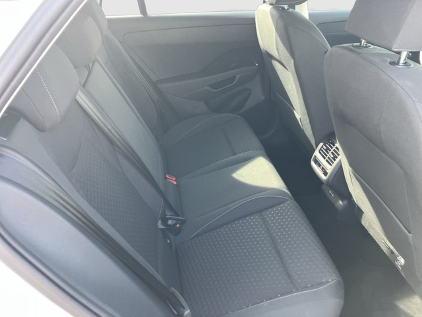 Volkswagen T-Roc – Bild 15