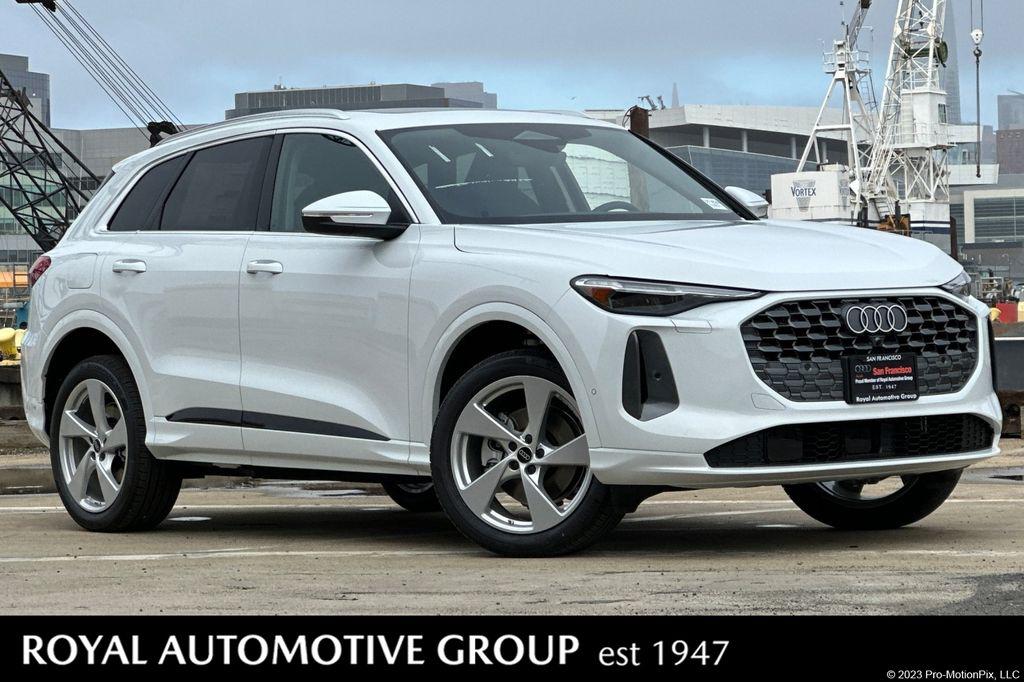 2025 Audi Q5 40 Premium Plus's photo