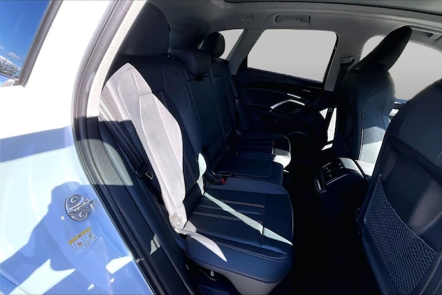 2025 Audi New Q5 Premium Plus - Photo 20