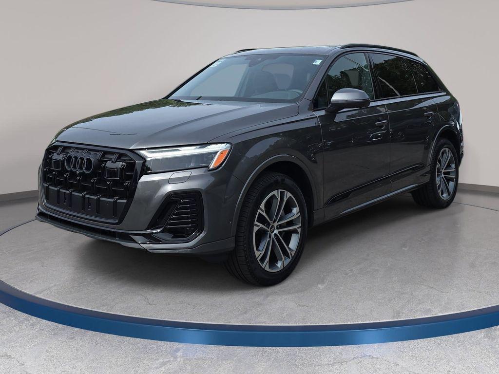2025 Audi Q7 45 Premium quattro Tiptronic's photo