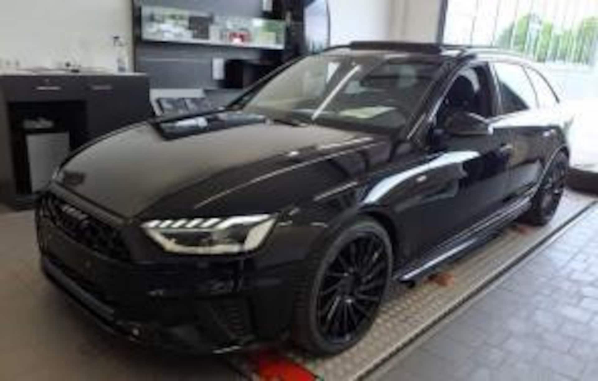Audi A4 Avant S line