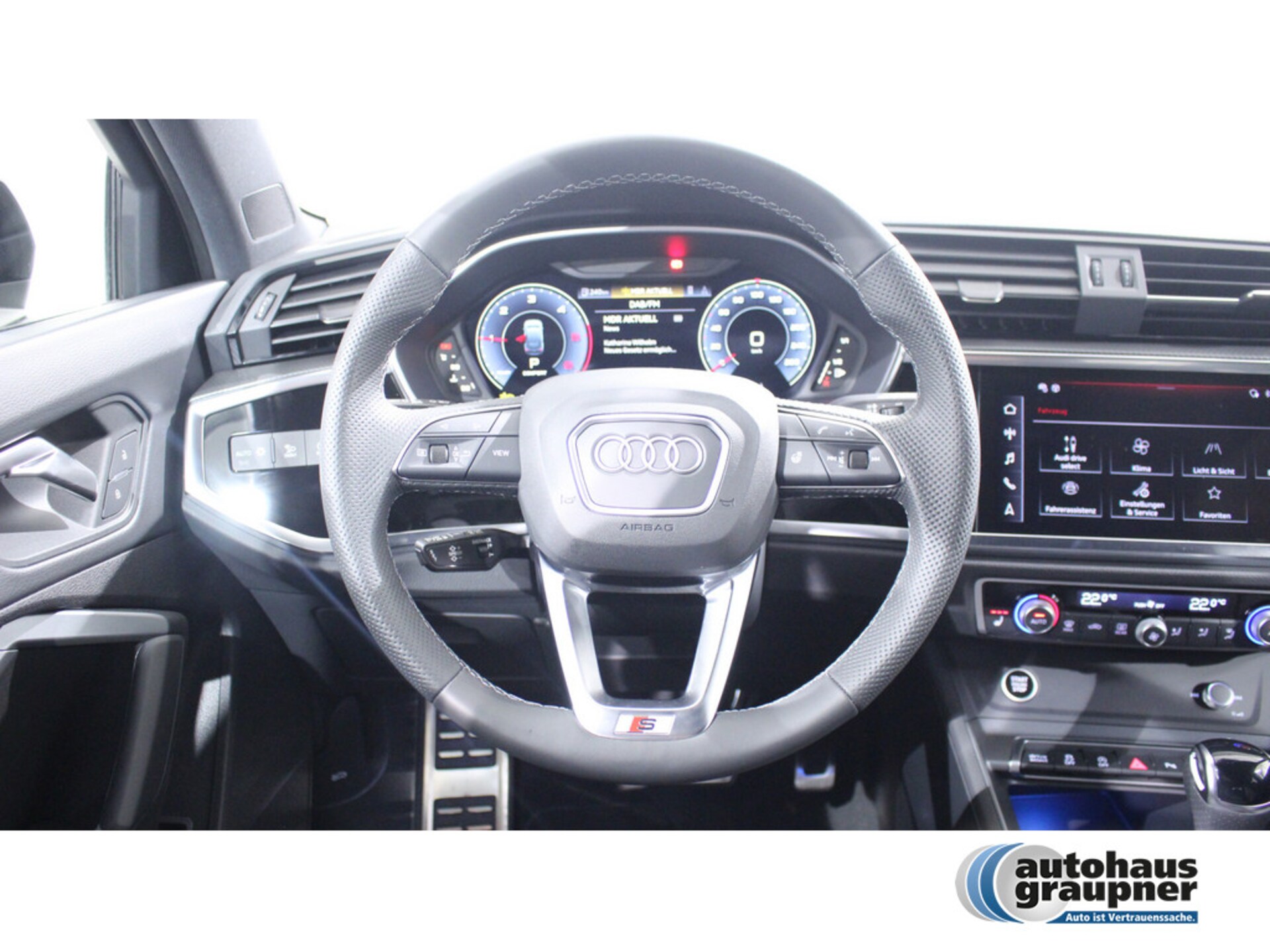 Audi Q3 Sportback S line