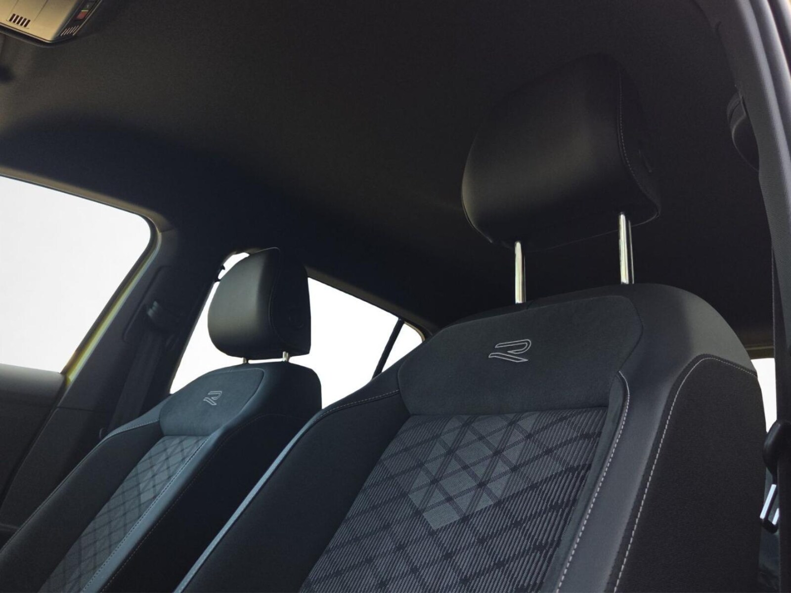 Volkswagen T-Cross – Bild 11