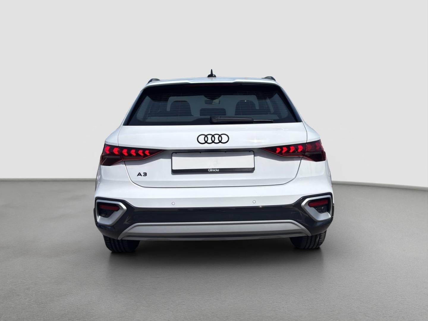Bild über Audi A3 allstreet 35 TFSI S tronic - für weitere Informationen kontaktieren Sie den Audi Partner