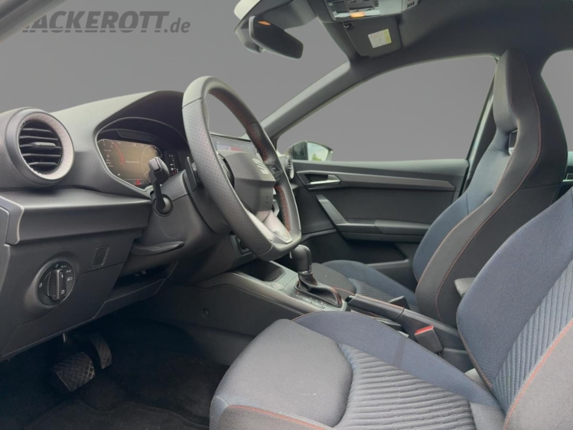 SEAT Arona FR