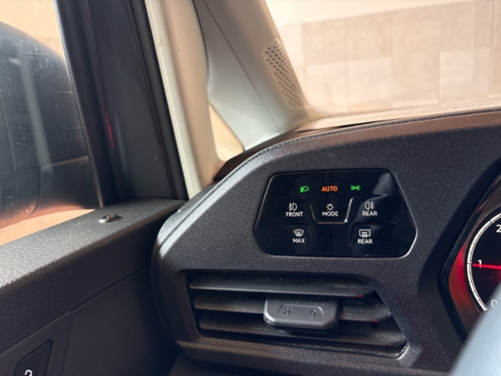 Volkswagen Caddy Maxi Cargo – Bild 15