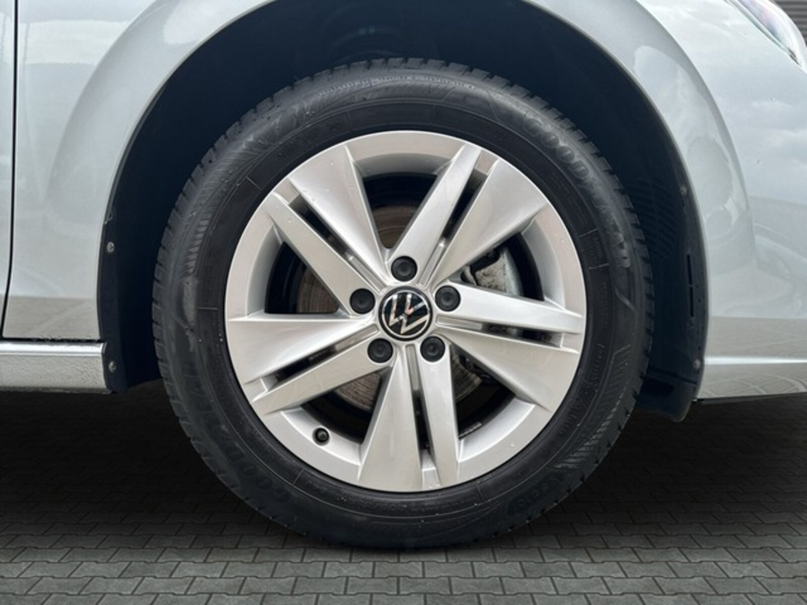 Volkswagen Golf Variant – Bild 9