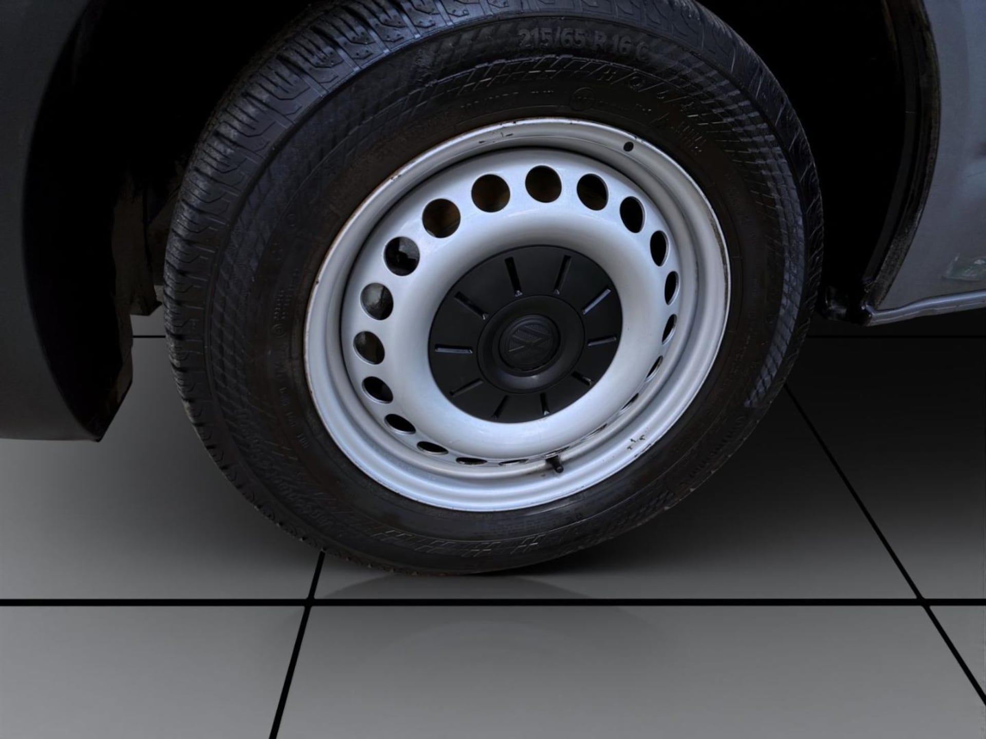 Volkswagen T6.1 Transporter Kasten langer Radstand